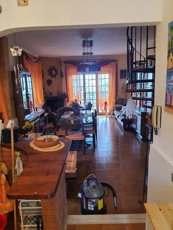 Villa Franca Puntalazzo 0*,  Italia
